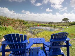 Oceanview Cliff Retreat