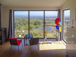 Oceanview Cliff Retreat