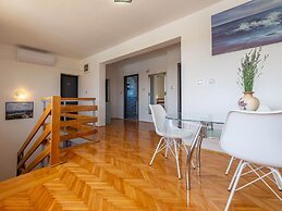 Holiday Home in Lisicic With Pool