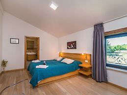 Stunning Villa in Kringa With Swimming Pool