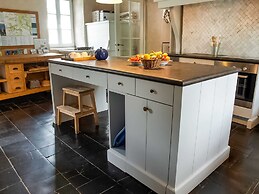 Getaway With Sauna in Falaen