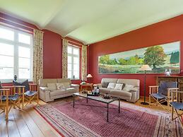 Le Hameau du Chateau - Elegance and Serenity
