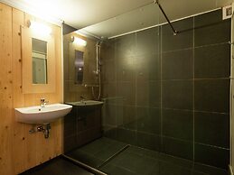 Cozy Cottage with Hot Tub, Sauna, Hammam