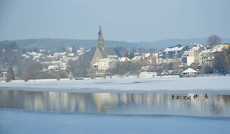 Holiday Home in Vielsalm With Lake View
