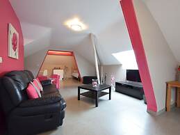 Cottage in Ochamps With Private Pool & Sauna