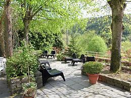 La Roche Riverside Mansion