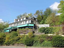 La Roche Riverside Mansion