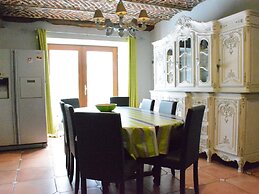 Champlon Villa Near Forest