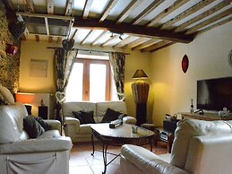 Champlon Villa Near Forest