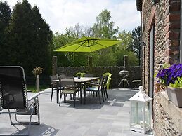 Champlon Villa Near Forest