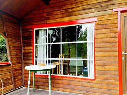 Ortho Hideaway With Garden