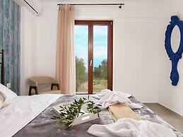 Villa in Arkadi With Pool Near the Sea