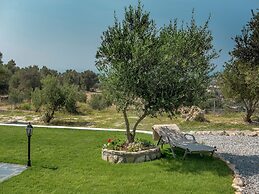 Villa in Arkadi With Pool Near the Sea
