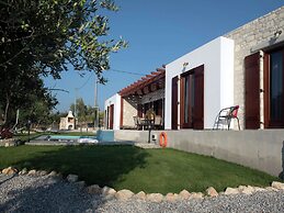 Villa in Arkadi With Pool Near the Sea