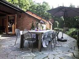 Durbuy Forest Villa With Pool