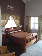 Brimstone View Guest Apartments