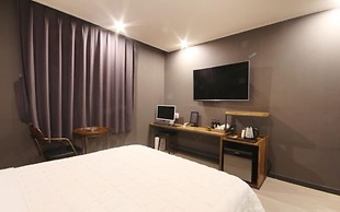 Brown-dot Changwon Myeongseo Convention