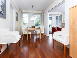 Comforts Near Seaside Charm