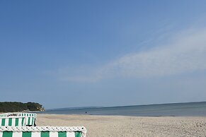 Comforts Near Seaside Charm