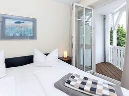 Comforts Near Seaside Charm
