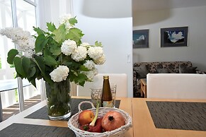 Comforts Near Seaside Charm