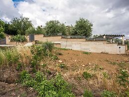 Your Roman Base: Garden Villa