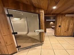 Chalet Retreat With Sauna
