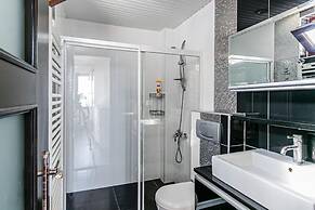 Lara Park Suites