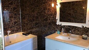 Lara Park Suites