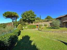 Elegant Villa Near Cortona