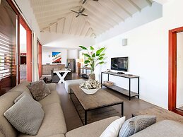 Spacious Villa Near Beach