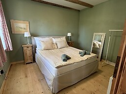 Milire Garden Family Home