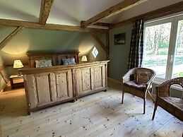 Milire Garden Family Home