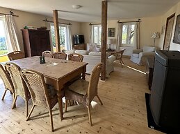 Milire Garden Family Home