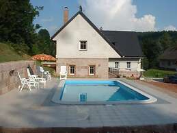 Apartment in Bohemian With Shared Pool