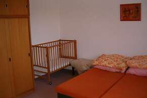 Townhouse in Bechyne With Private Pool