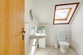 Lavish Cottage near Ski Area in Cerny Dul