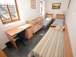 Apartment Near Ski Slopes