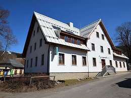 Apartment Near Ski Slopes