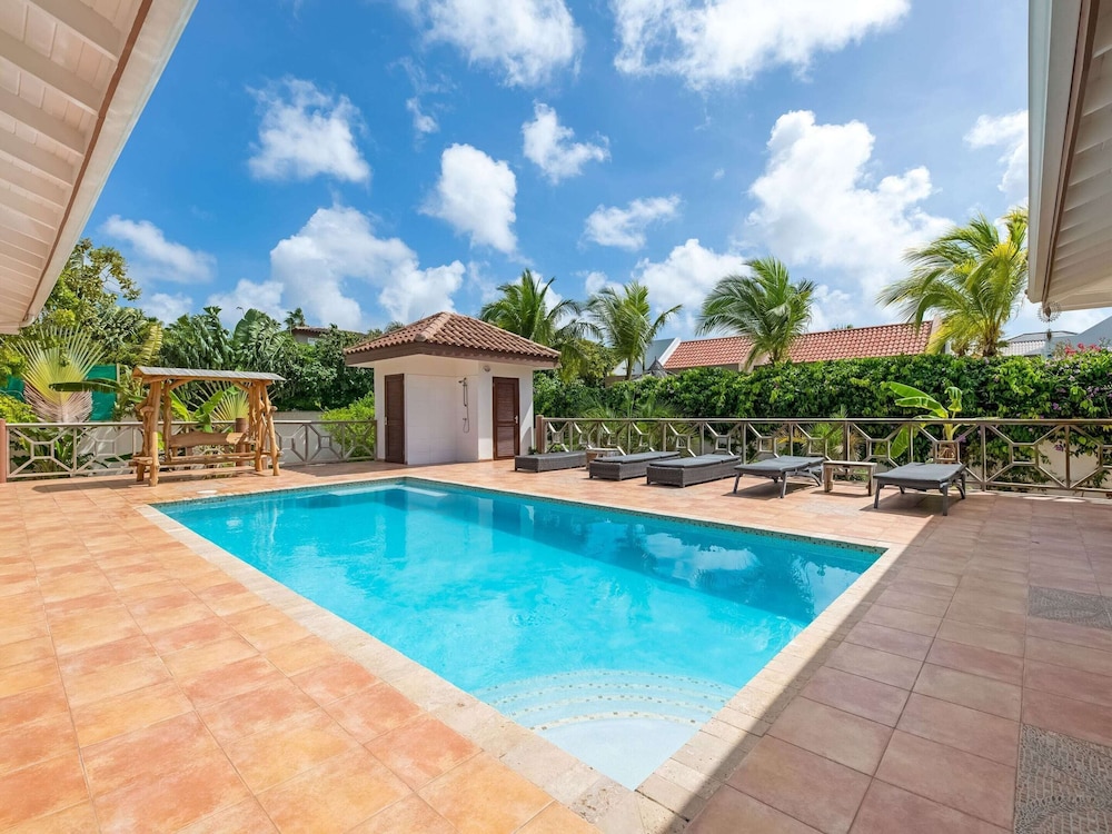 Pool Villa Near Jan Thiel