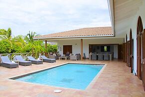 Pool Villa Near Jan Thiel
