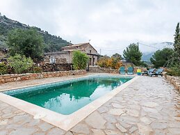 Belvilla by OYO Masia Vinaixa