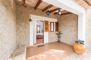 Rustic House in Tramuntana With Salt Pool