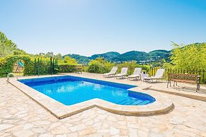 Rustic House in Tramuntana With Salt Pool