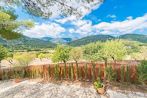 Rustic House in Tramuntana With Salt Pool