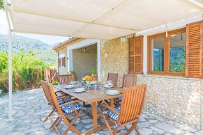 Rustic House in Tramuntana With Salt Pool