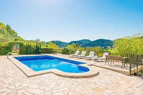 Rustic House in Tramuntana With Salt Pool