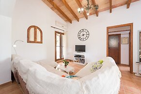 Rustic House in Tramuntana With Salt Pool