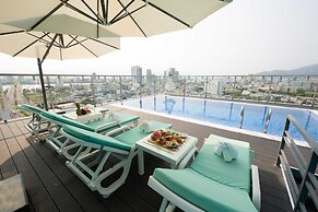 Calix Hotel