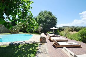Villa in Buger With Pool and Scenic Views